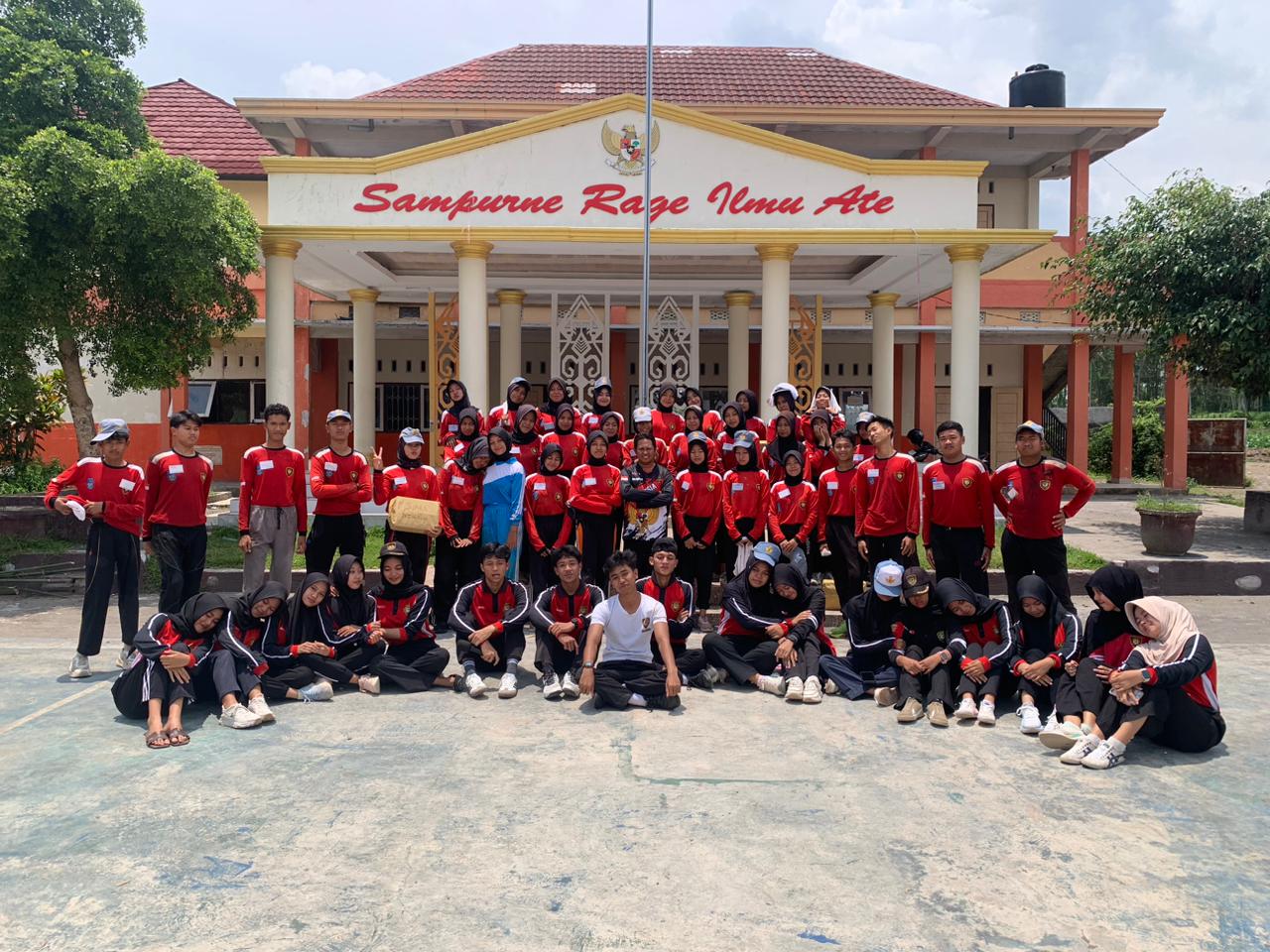 PASUKAN PENGIBAR BENDERA (PASKIBRA)